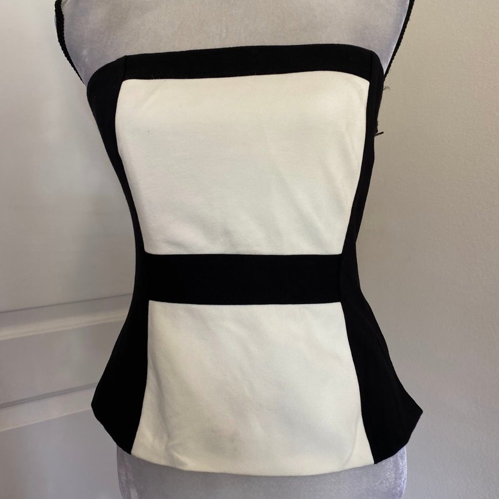 Women's Sleeveless Crop Top